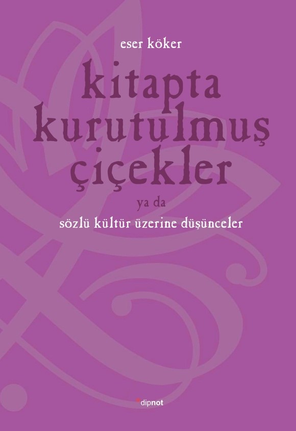 Kitapta Kurutulmuş Çiçekler