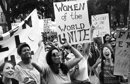 Gelin Kadınlar, İsyana Ortak Olalım